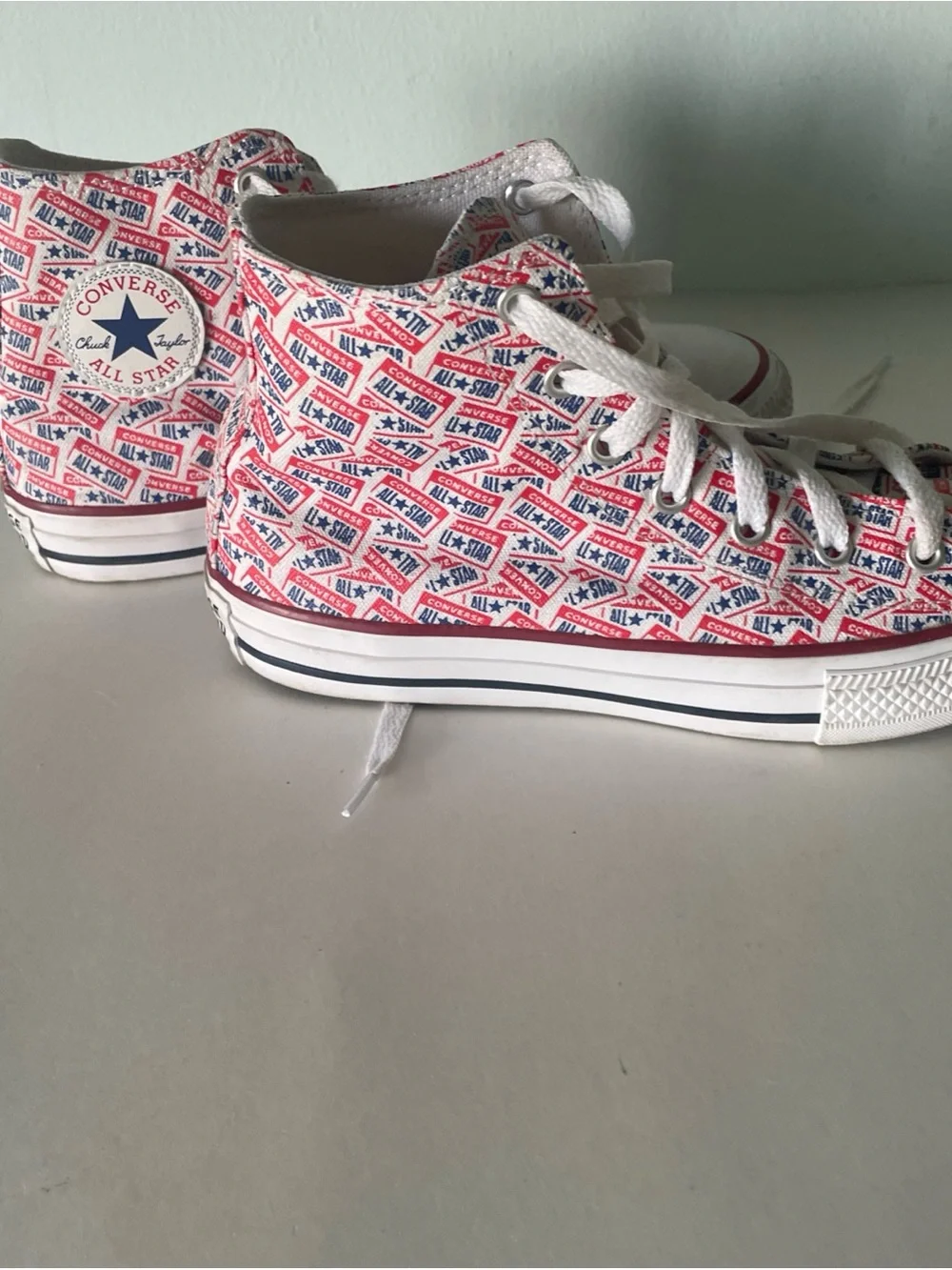 Converse Chuck Taylor All Star Junior 4 Hi Top Red Logo Print Unisex